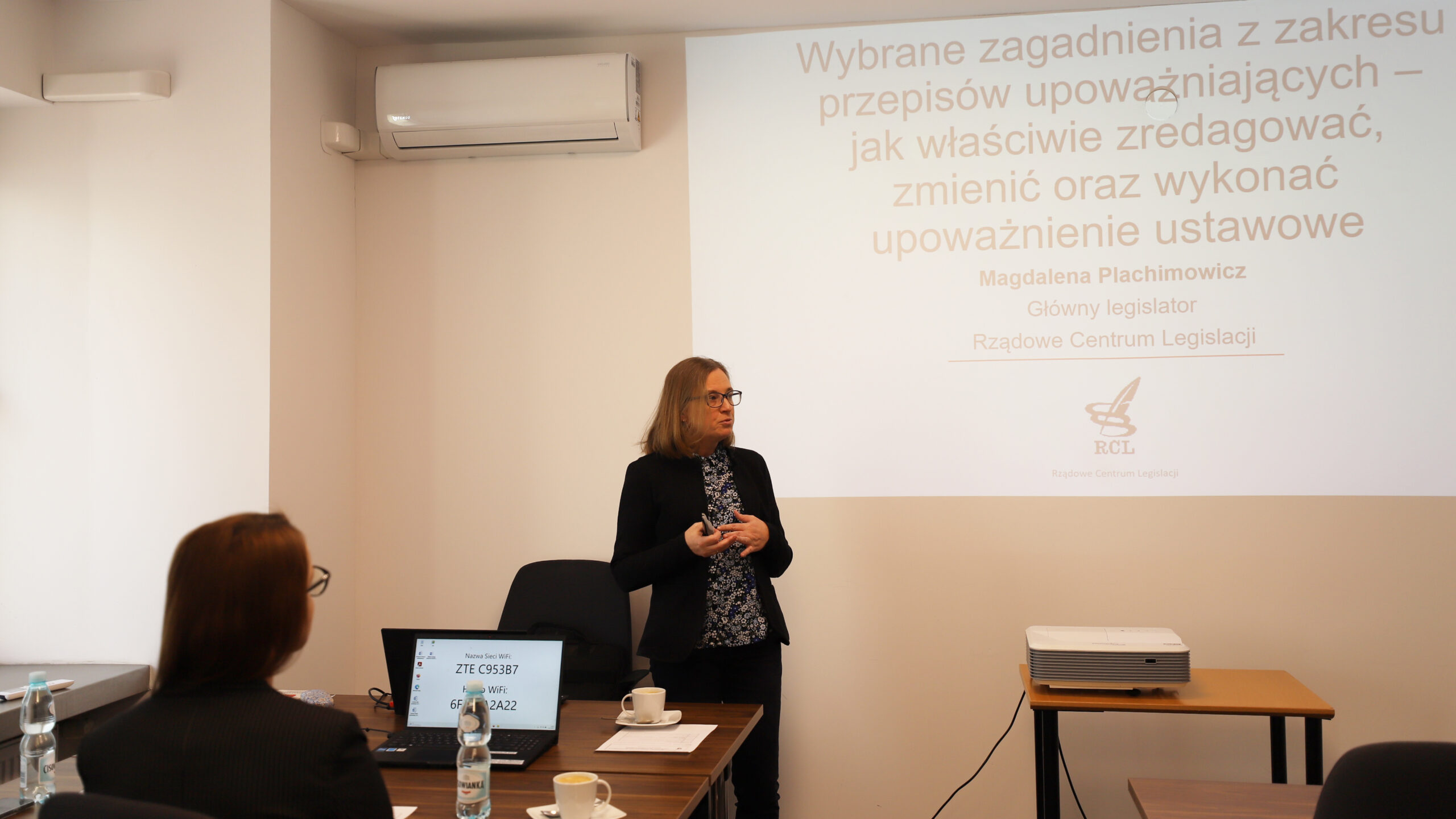 aIMG_3401 Relacje ustawy i aktu wykonawczego na tle budowy przepisu upoważniającego – szkolenie stacjonarne