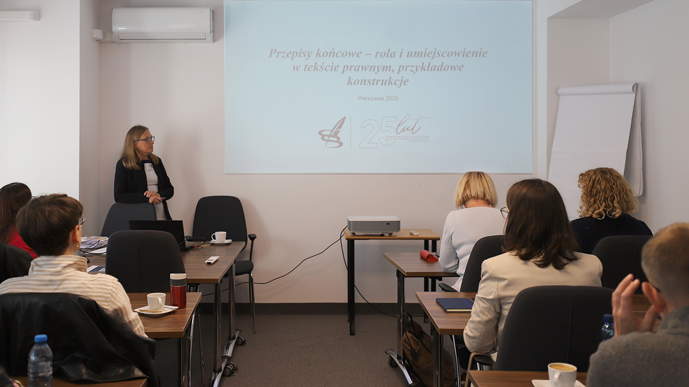 Relacje ustawy i aktu wykonawczego na tle budowy przepisu upoważniającego – szkolenie stacjonarne