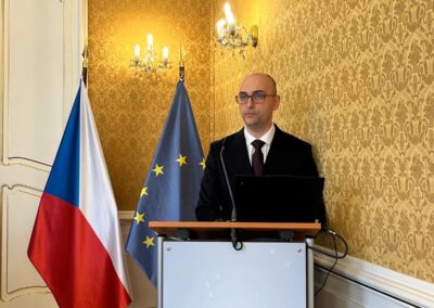 Nowe wyzwania dla prawa w erze cyfryzacji i AI – konferencja w Pradze z udziałem RCL